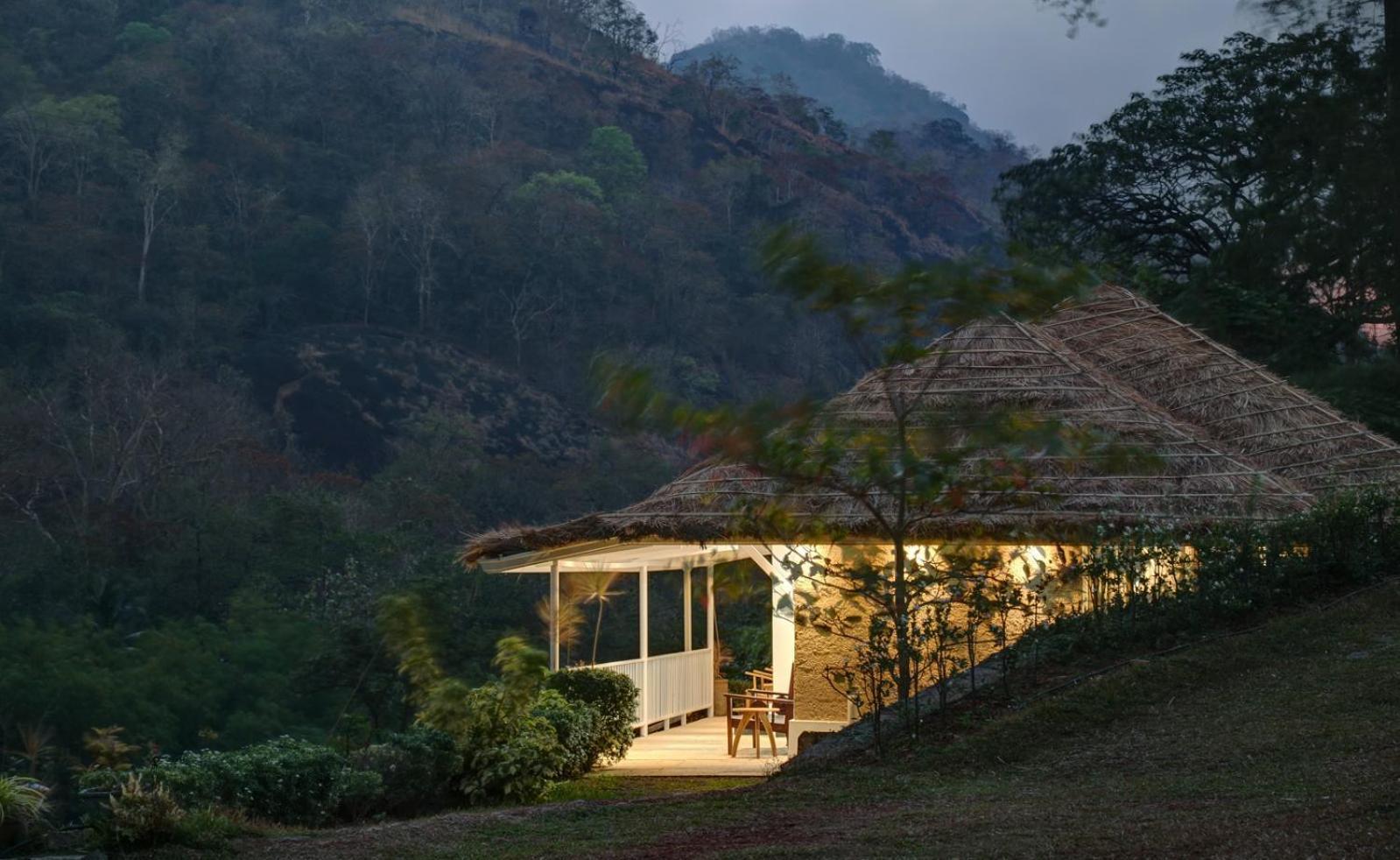 Thenmala Ecoresort Punalur Bagian luar foto
